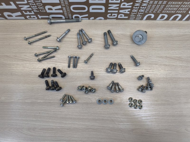 Болт крепления двигателя - фото 2