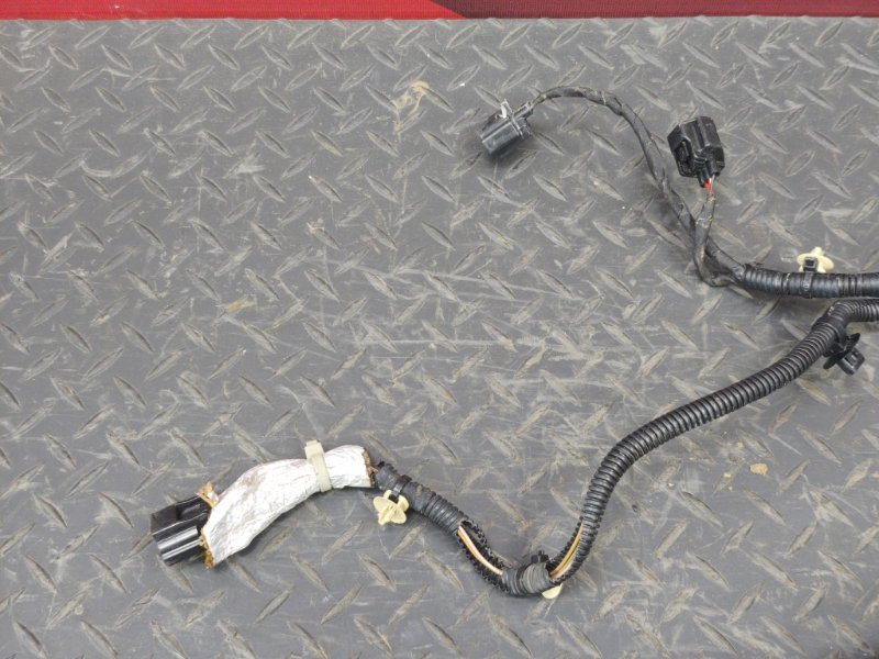 Проводка подкапотная - фото 6