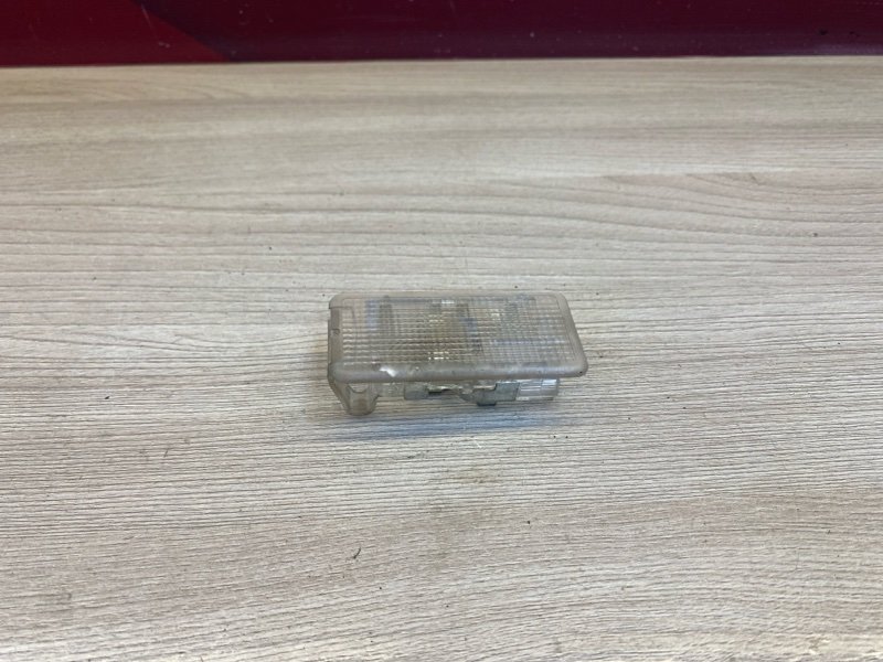 Плафон подсветки багажника - фото 1