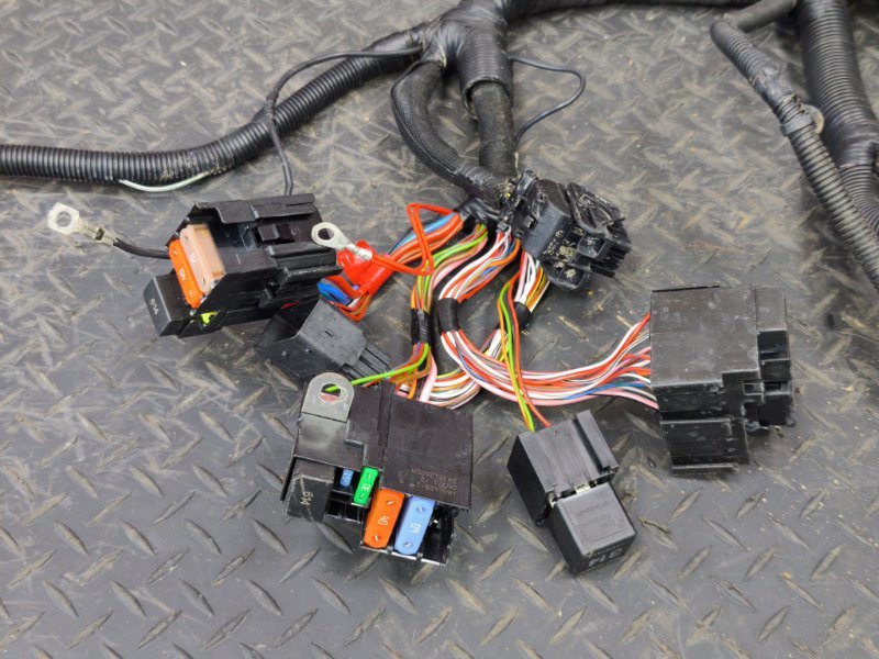 Проводка подкапотная - фото 5