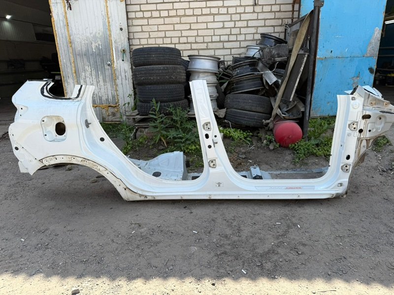 Боковина кузова - фото 1