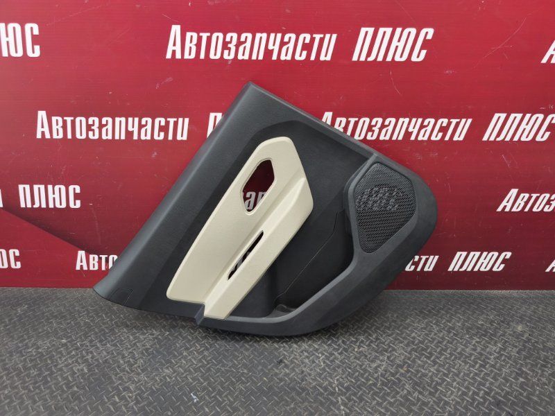 Обшивка боковой двери - фото 1