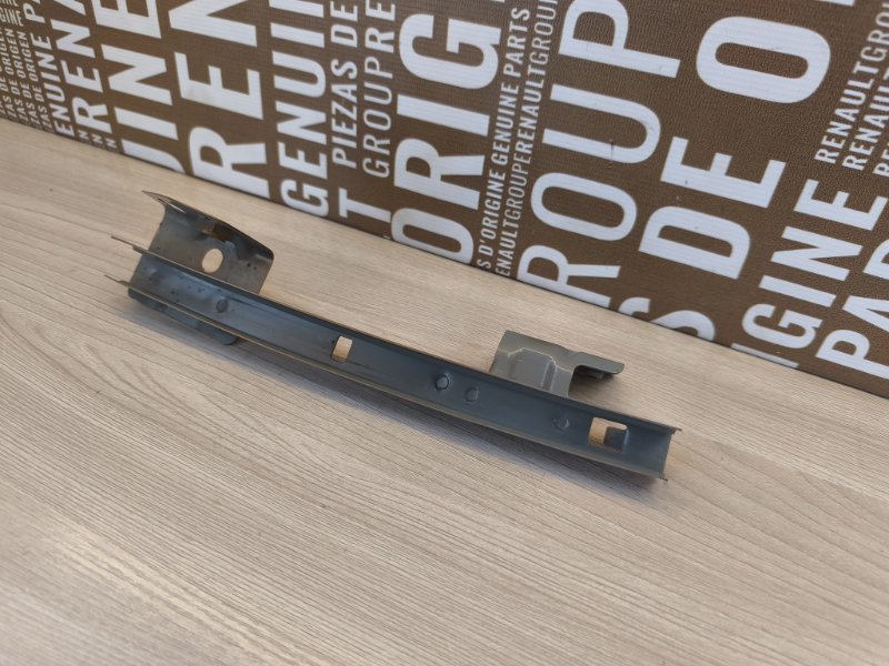 Направляющая стекла двери - фото 3