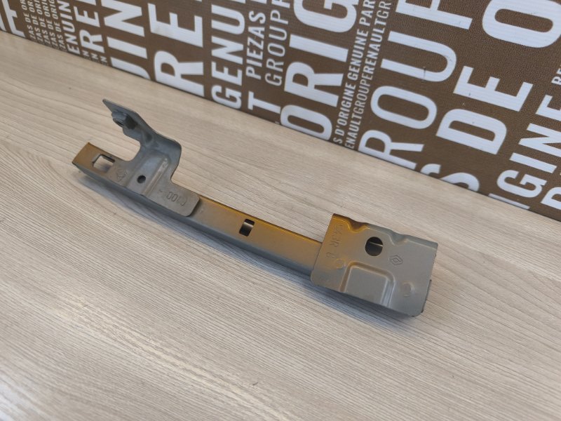 Направляющая стекла двери - фото 7