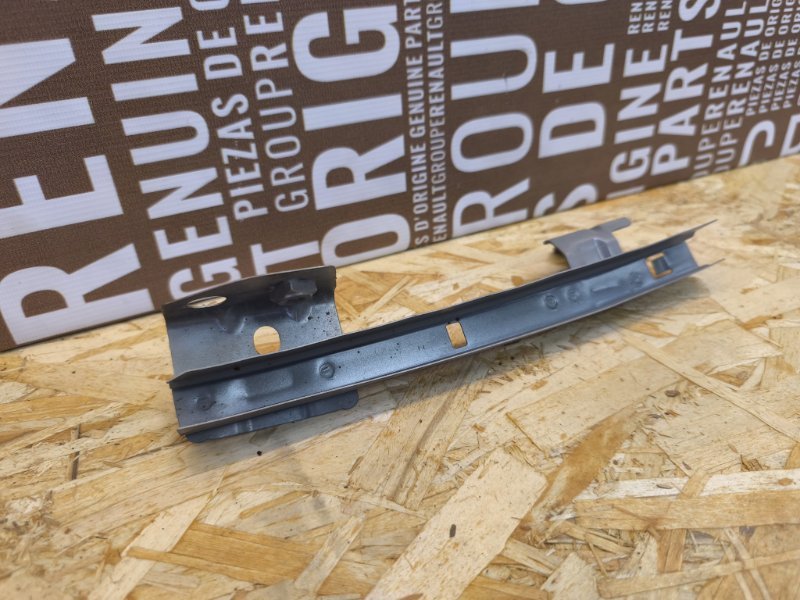 Направляющая стекла двери - фото 4