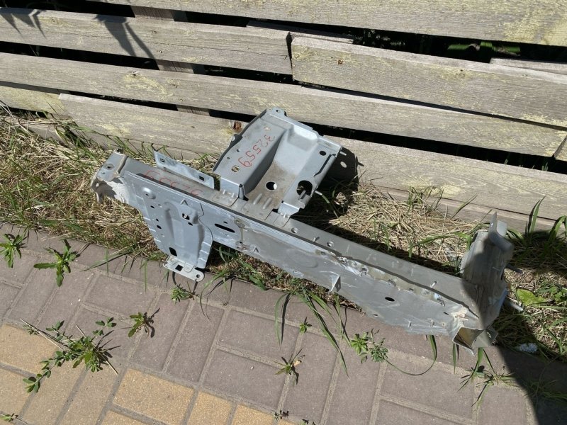 Лонжерон - фото 1