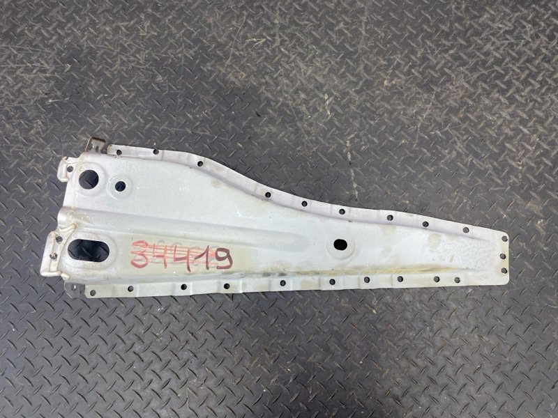 Усилитель лонжерона - фото 1