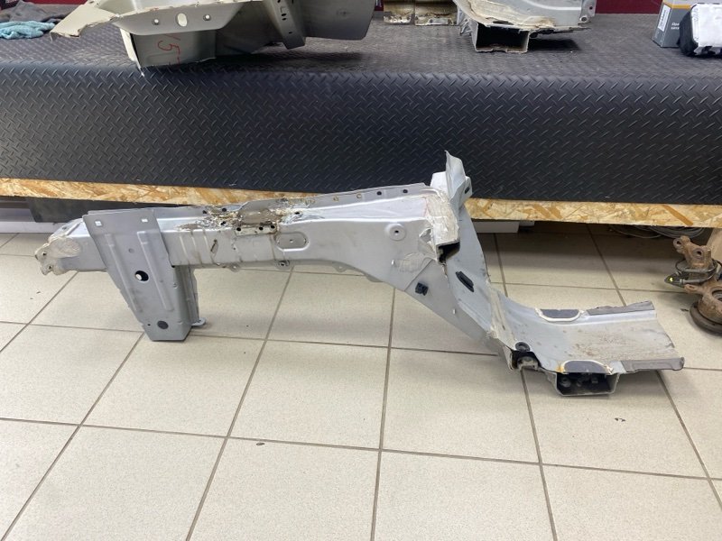 Лонжерон - фото 1