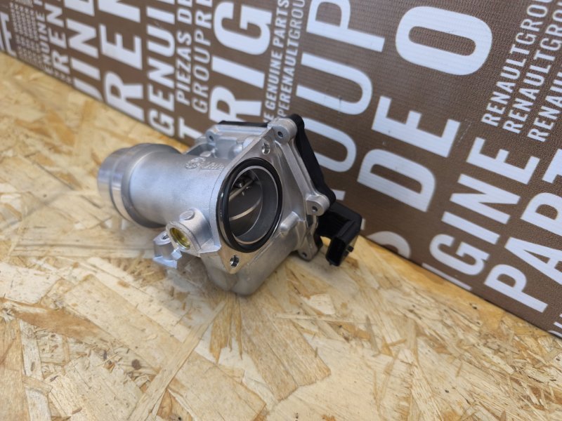 Дроссельная заслонка - фото 3