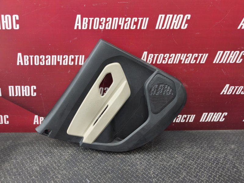 Обшивка боковой двери - фото 1