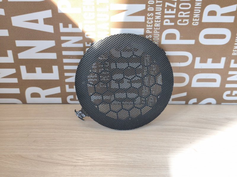 Крышка динамика - фото 1