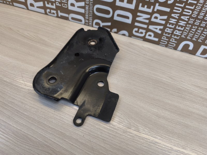 Кронштейн подрамника - фото 7