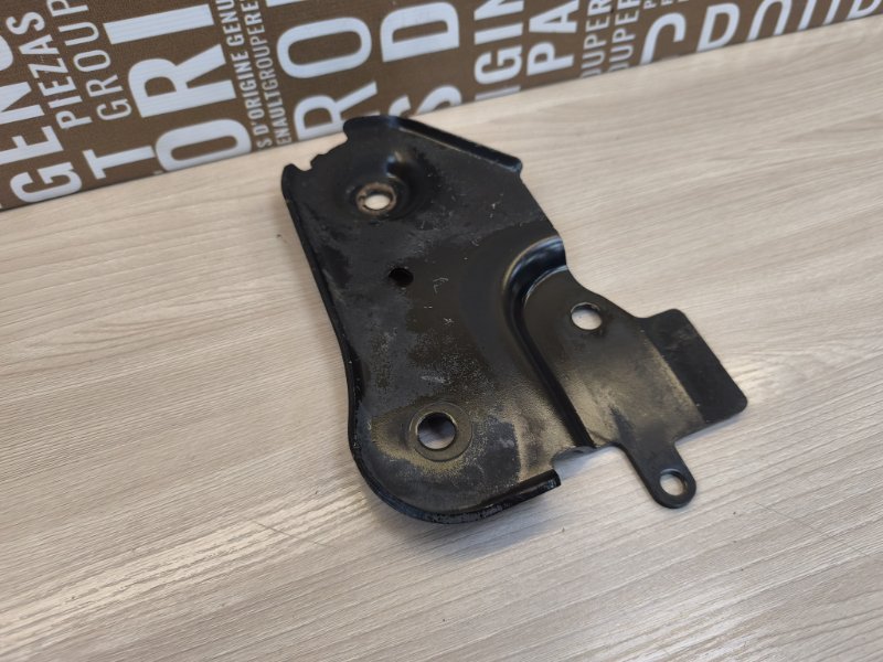 Кронштейн подрамника - фото 8