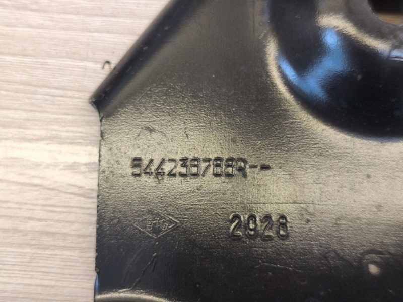 Кронштейн подрамника - фото 9