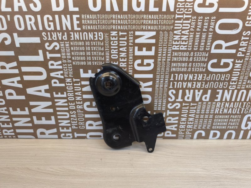 Кронштейн подрамника - фото 1