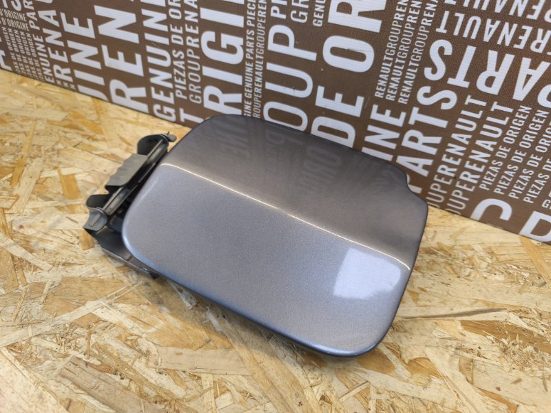 Лючок бензобака - фото 3