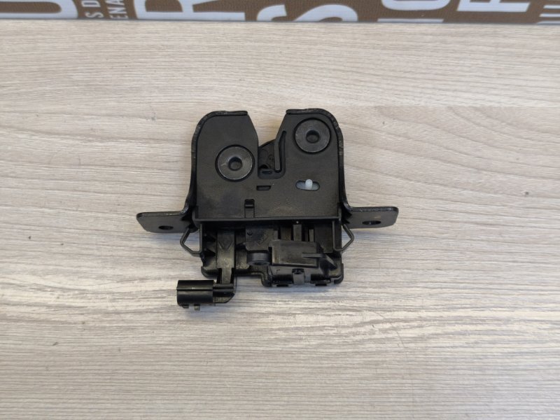 Замок крышки багажника - фото 6