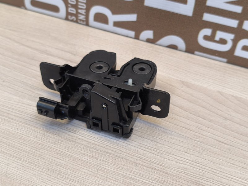 Замок крышки багажника - фото 8