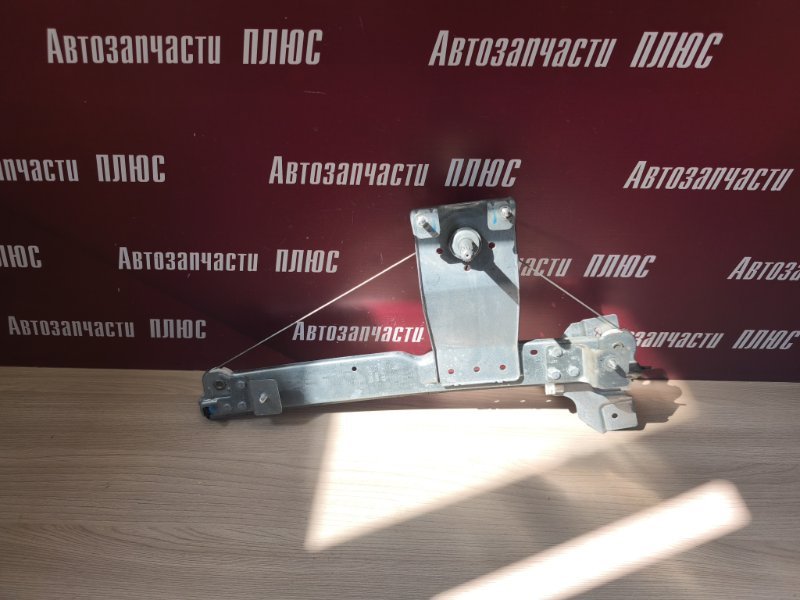 Стеклоподъемник    двери - фото 1