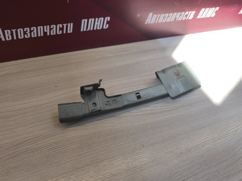 Направляющая стекла двери - фото 8