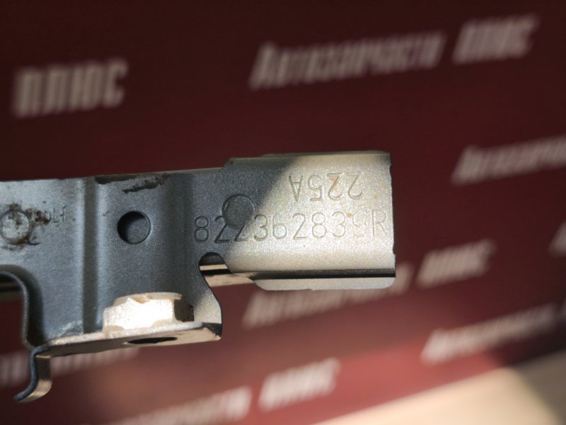 Направляющая стекла двери - фото 9