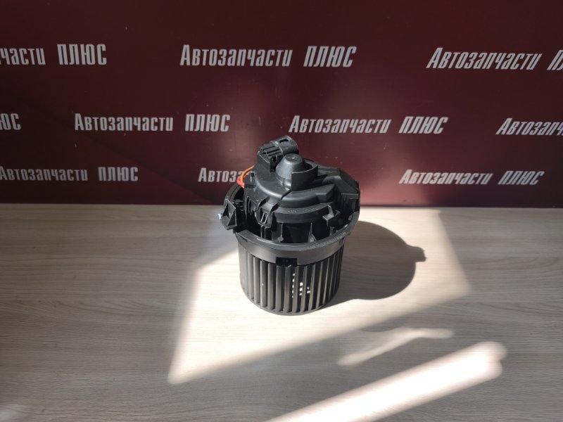 Мотор печки - фото 1