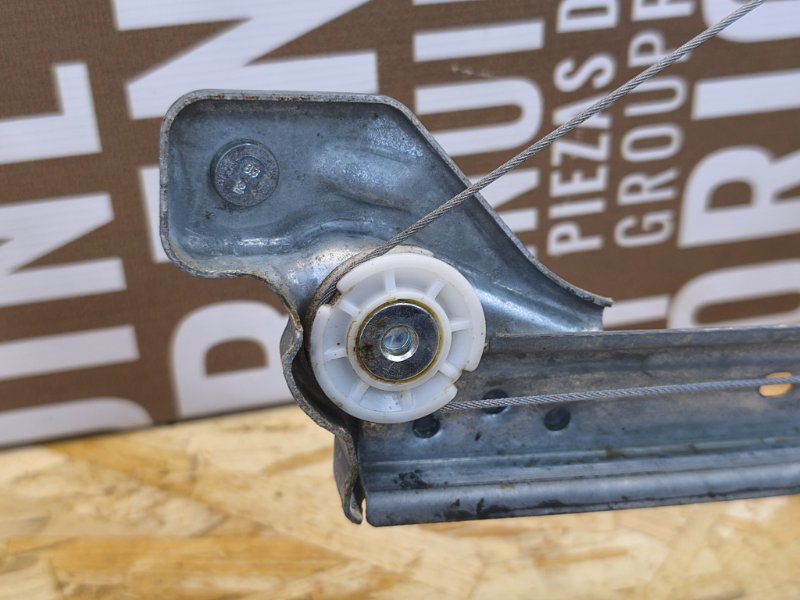 Стеклоподъемник    двери - фото 6