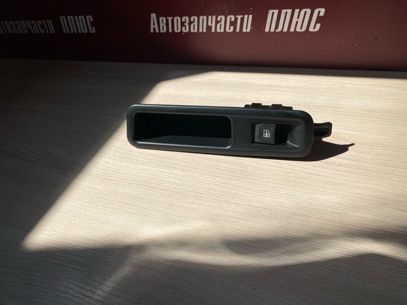 Кнопка стеклоподъемника - фото 4