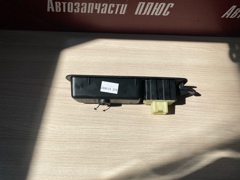 Кнопка стеклоподъемника - фото 6
