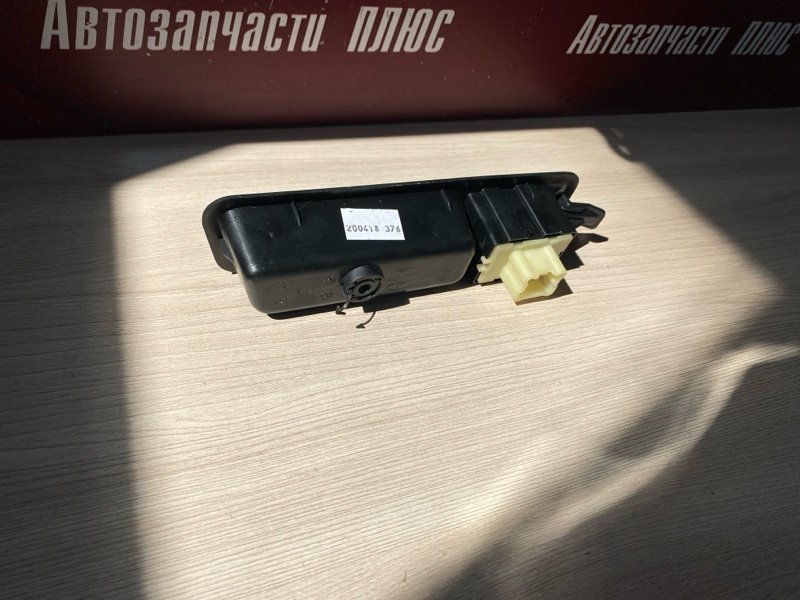 Кнопка стеклоподъемника - фото 7