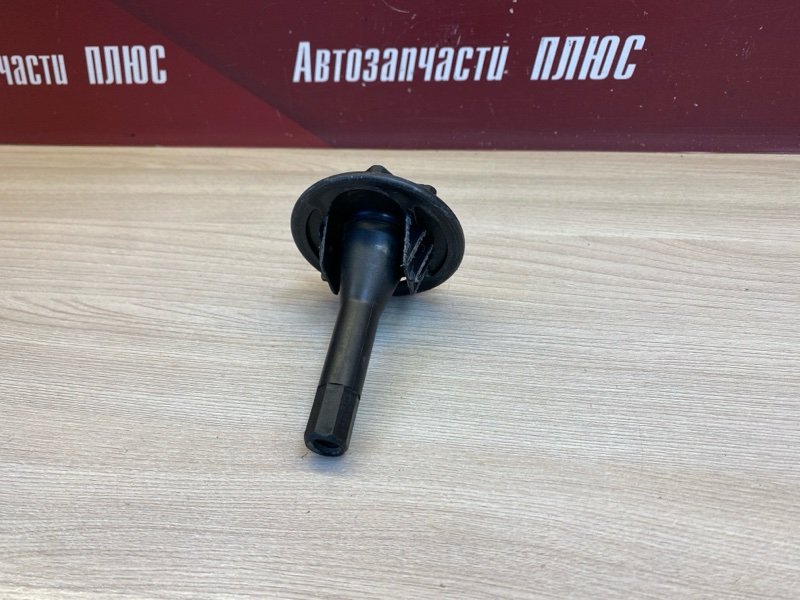 Крепление запасного колеса - фото 8