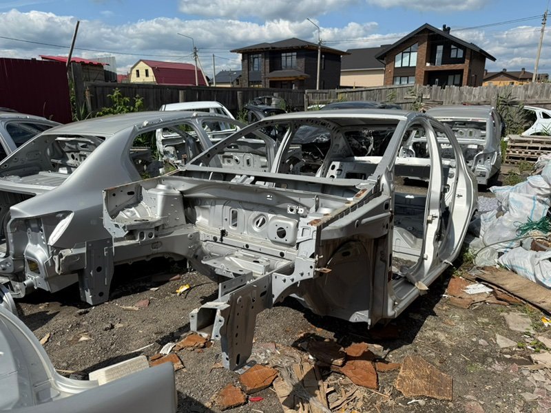 Кузов на запчасти - фото 1