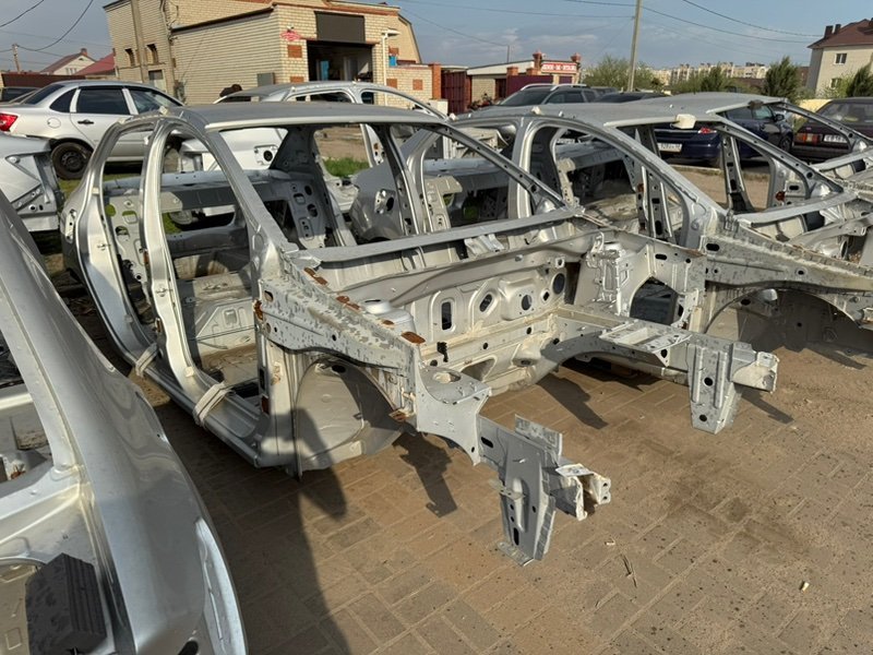 Кузов на запчасти - фото 1