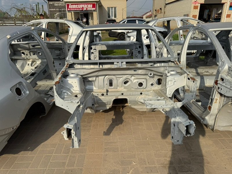 Кузов на запчасти - фото 2