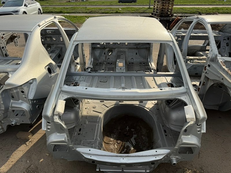 Кузов на запчасти - фото 4