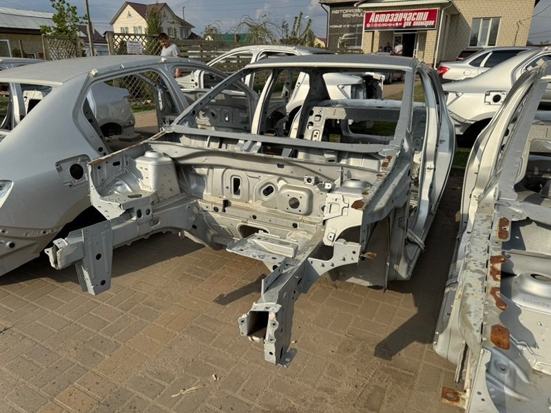 Кузов на запчасти - фото 3