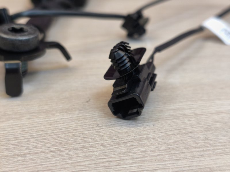 Замок ремня безопасности - фото 6