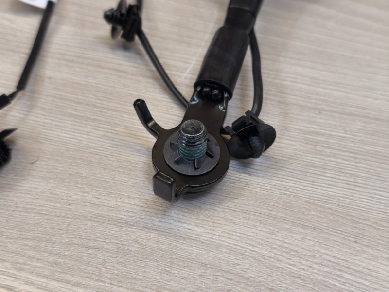 Замок ремня безопасности - фото 9