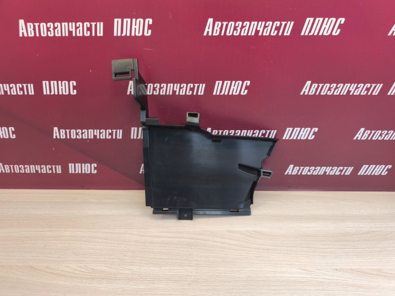 Дефлектор радиатора - фото 1