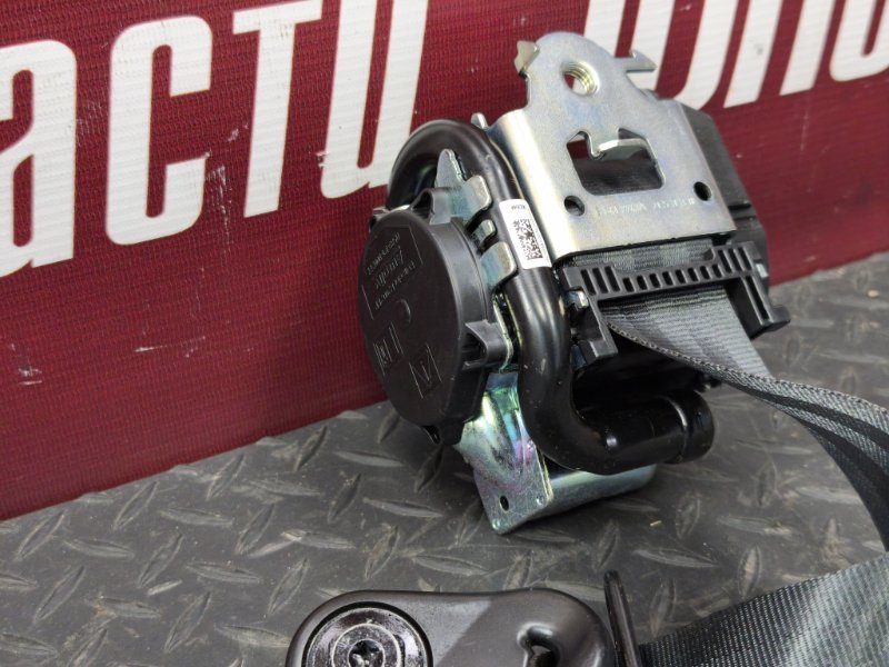 Ремень безопасности - фото 10