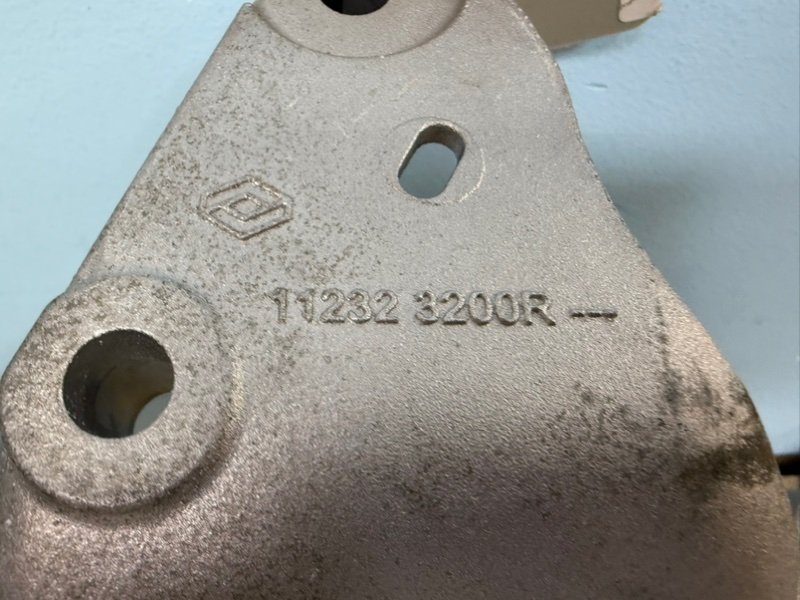 Подушка двигателя - фото 4