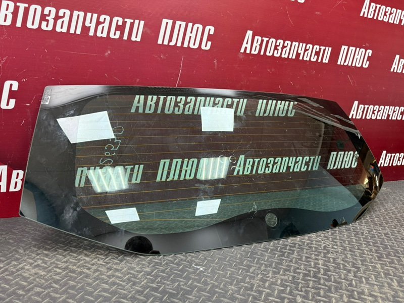 Стекло крышки багажника - фото 2