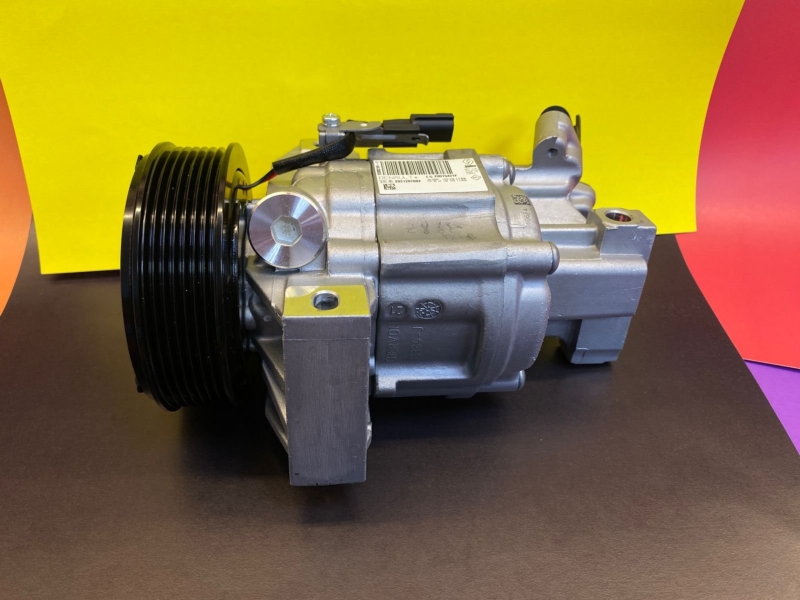 Компрессор кондиционера - фото 1