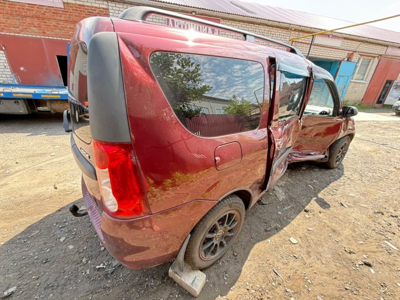 Кузов на запчасти - фото 6