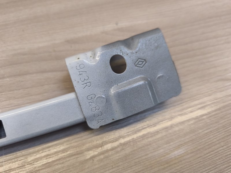 Направляющая стекла двери - фото 10