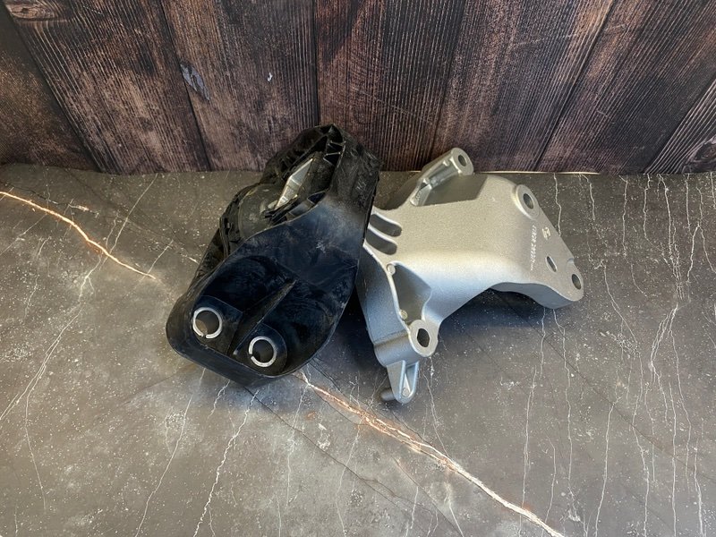 Опора двигателя - фото 2