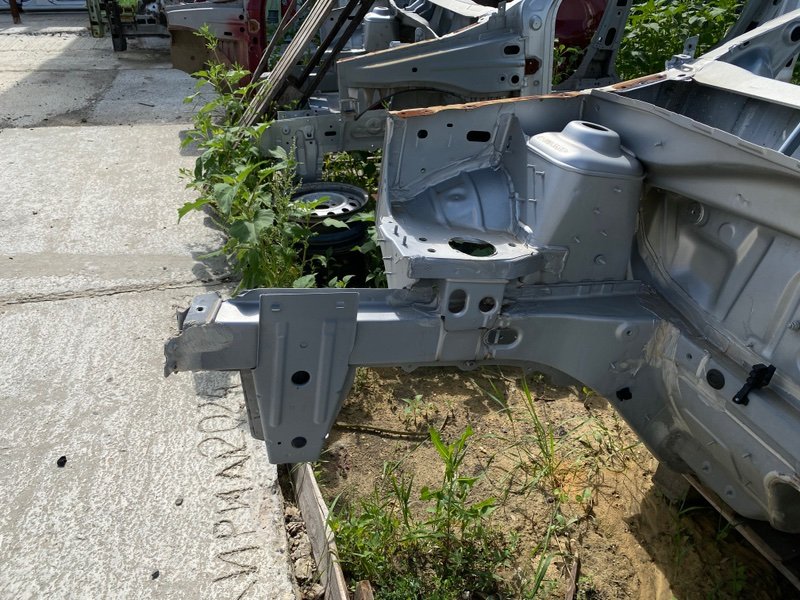 Лонжерон - фото 1