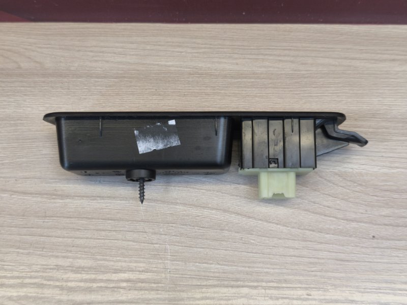 Кнопка стеклоподъемника - фото 6