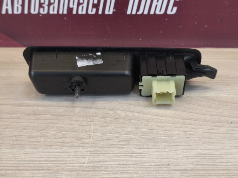 Кнопка стеклоподъемника - фото 7