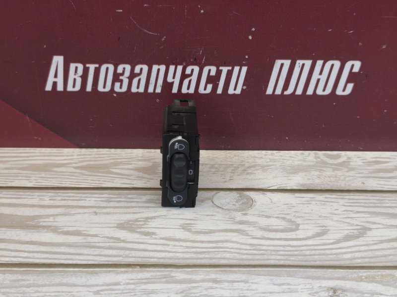 Кнопка корректора фар - фото 1